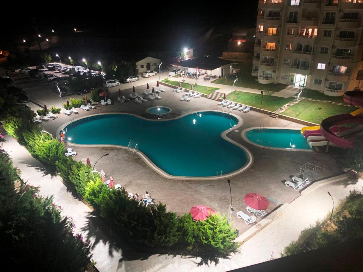 Watercastle Suites Erdemli Bagian luar foto