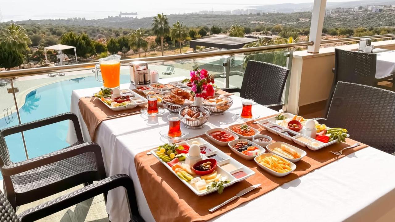 Watercastle Suites Erdemli Bagian luar foto